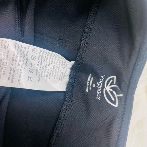 NWT Yogipace Black Stretchy Bootcut Yoga Pants Workout Back Pockets - Picture 3 of 6